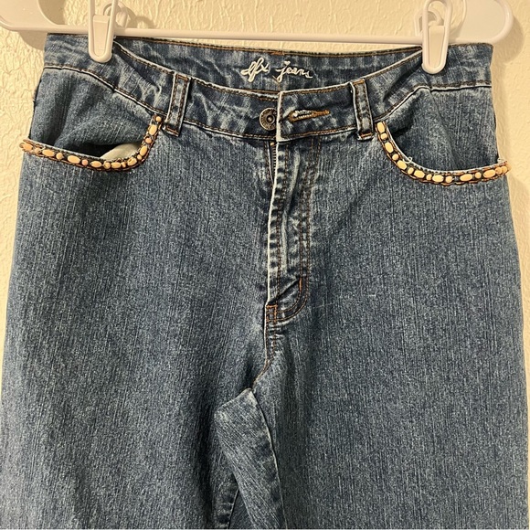 DFX Women’s Cropped Jeans with Embroidered & Beaded Hem/Pockets Casual Vacation - Picture 2 of 12